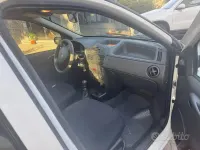 Usata Fiat Punto 60 CV (44 kW) 2006 Bianco Utilitaria