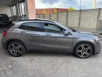 Usata Mercedes GLA200 Premium 151 CV (111 kW) 2019 Grigio SUV