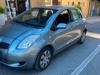 Usata Toyota Yaris Sol 87 CV (63 kW) 2006 Grigio Berlina
