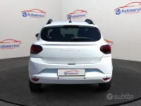 Usata Dacia Sandero Journey 101 CV (74 kW) 2024 Bianco Berlina