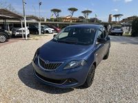 Usata Lancia Ypsilon Gold 69 CV (50 kW) 2022 Blu/azzurro Utilitaria