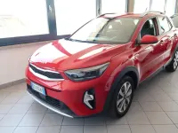 Usata Kia Stonic Style 84 CV (61 kW) 2023 Rosso SUV
