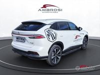 Usata MG HS Luxury 170 CV (125 kW) 2024 White pearl SUV