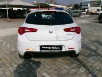 Usata Alfa Romeo Giulietta 120 CV (88 kW) 2018 Bianco Utilitaria