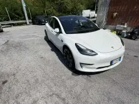 Usata Tesla Model 3 Performance 155 kW (211 CV) 2021 Bianco Berlina