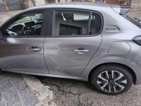 Usata Peugeot 208 Style 101 CV (74 kW) 2025 Utilitaria