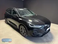 Usata Ford Focus ST 155 CV (114 kW) 2023 Nero Station wagon