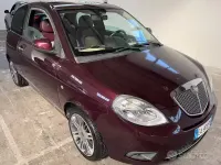 Usata Lancia Ypsilon 60 CV (44 kW) 2009 Viola Utilitaria