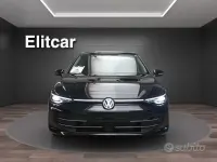 Usata VW Golf VIII Life 150 CV (110 kW) 2025 Grenadill black metallizzato Berlina