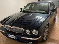 Usata Jaguar XJ8 2007 Blu Berlina