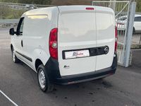 Usata Opel Combo 105 CV (77 kW) 2015 Bianco Monovolume