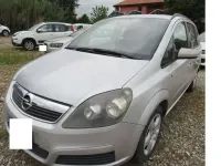 Usata Opel Zafira Enjoy 120 CV (88 kW) 2007 Argento Monovolume