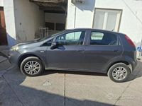 Usata Fiat Punto 77 CV (56 kW) 2016 Grigio Utilitaria