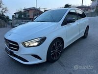 Usata Mercedes B200 149 CV (109 kW) 2020 Bianco Monovolume