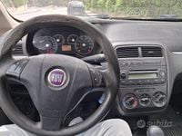 Usata Fiat Punto 75 CV (55 kW) 2008 Bianco Utilitaria