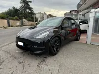 Usata Tesla Model Y Long Range AWD 152 kW (208 CV) 2023 Nero SUV