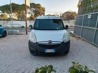 Begagnad Opel Combo 90 HK (66 kW) 2015 Vit Minibuss