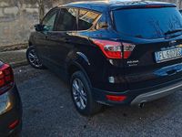 Begagnad Ford Kuga Titanium 120 HK (88 kW) 2017 Svart SUV