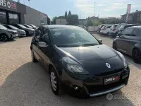 Usata Renault Clio II Dynamique 75 CV (55 kW) 2010 Nero Berlina