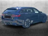 Usata BMW 530e M Sport 299 CV (219 kW) 2025 Blu/azzurro Station wagon