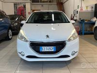 Usata Peugeot 208 Allure 120 CV (88 kW) 2015 Bianco Utilitaria