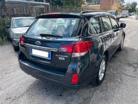 Usata Subaru Outback Exclusive+ 150 CV (110 kW) 2014 Grigio SUV
