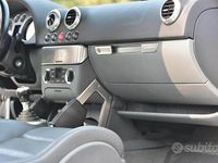 Usata Audi TT 225 CV (165 kW) 2002 Grigio Coupé