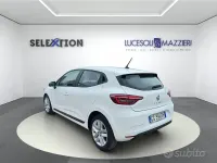 Usata Renault Clio V Zen 101 CV (74 kW) 2021 Bianco Berlina