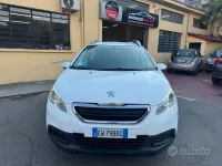 Usata Peugeot 2008 Allure 82 CV (60 kW) 2014 Bianco SUV