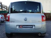 Usata Fiat Multipla 103 CV (75 kW) 2007 Grigio Monovolume