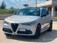 Usata Alfa Romeo Stelvio Veloce 210 CV (154 kW) 2021 Bluazzurro SUV