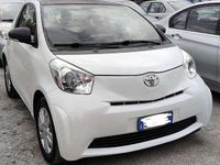 Gebraucht Toyota iQ 68 PS (50 kW) 2012 Weiß Kleinwagen