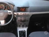 Usata Opel Astra 90 CV (66 kW) 2009 Grigio Station wagon