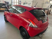 usata Lancia Ypsilon 1.0 Hybrid Ecochic Silver