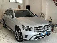 Usata Mercedes GLC300 245 CV (180 kW) 2021 Argento SUV