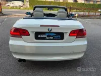 Usado BMW 325 Cabriolet Efficient Dynamics 197 HP (144 kW) 2008 Branco Cabrios