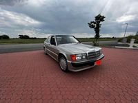 Usata Mercedes 190 185 CV (136 kW) 1985 Beige Berlina