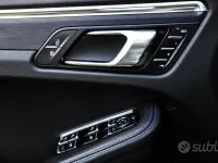 Usata Porsche Macan 441 CV (324 kW) 2024 Bianco SUV