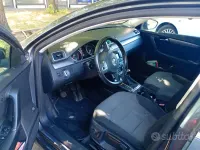 Usata VW Passat 105 CV (77 kW) 2011 Grigio Station wagon