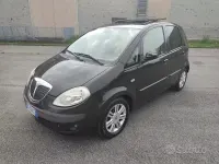 Usata Lancia Musa 95 CV (69 kW) 2007 Marrone Monovolume