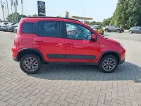 Usata Fiat Panda 4x4 S 86 CV (63 kW) 2019 Rosso Utilitaria