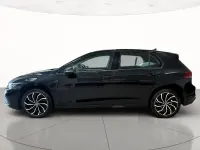 Usata VW Golf VIII Life 115 CV (84 kW) 2022 Deep black perlato Berlina