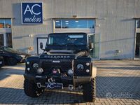 Usata Land Rover Defender 122 CV (89 kW) 2011 Nero Utilitaria