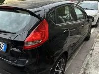 Usata Ford Fiesta 68 CV (50 kW) 2010 Nero Berlina