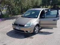 Usata Ford Fiesta Ambiente 75 CV (55 kW) 2004 Utilitaria