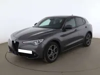 Usata Alfa Romeo Stelvio Sprint 200 CV (147 kW) 2022 Grigio vesuvio SUV
