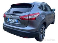 Usata Nissan Qashqai Tekna 130 CV (95 kW) 2015 Grigio SUV