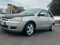 Usata Opel Corsa 45 CV (33 kW) 2005 Grigio Utilitaria