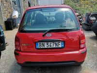 Usata Nissan Micra 60 CV (44 kW) 2001 Rosso Utilitaria