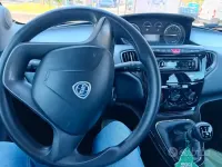 Usata Lancia Ypsilon Silver 60 CV (44 kW) 2016 Verde Utilitaria